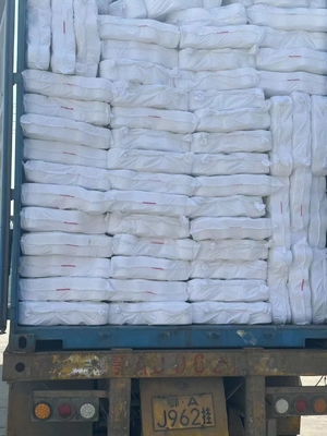 China Producent 40/2 60/2 100% Polyester Core Spun Yarn for Garment Factory