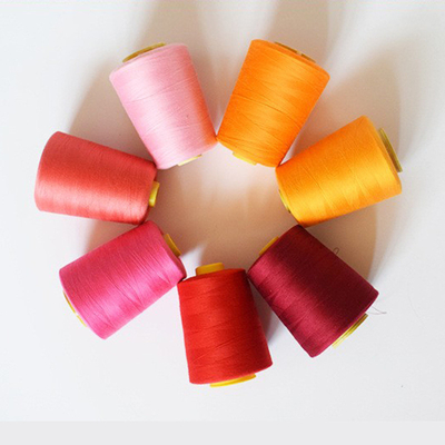 Do sukienki nici do szycia Polyester nici do szycia Cena hurtowa Wysoka jakość Niska cena