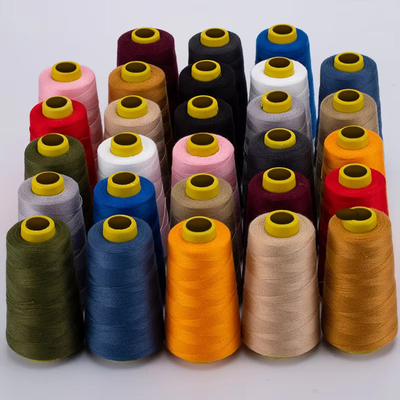 Wysokiej wytrzymałości Czerwona 100 Spun Polyester Przędza do szycia Niska skurcz Wyższa trwałość